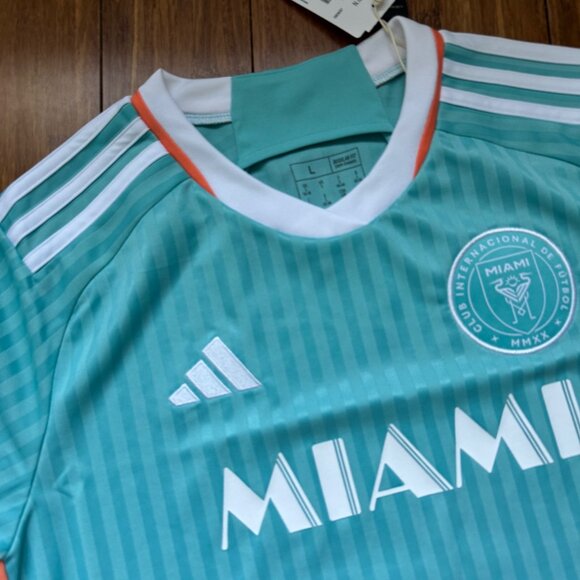 Adidas Inter Miami 2024/2025 home jersey in mint, size L, NWT - Picture 3 of 9